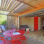 Huttopia مكان تخييم سوموور
