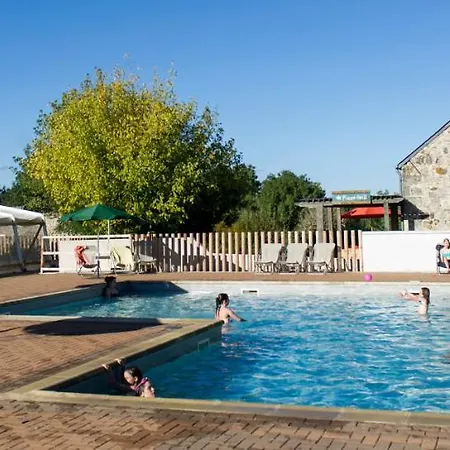 Huttopia Camping 4*
