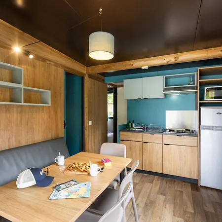 Huttopia Camping 4*