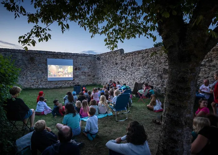 Huttopia 4* سوموور